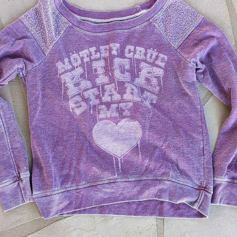 Chaser Motley Crue Distressed Pullover Womens XS Purple Sweatshirt Top - Picture 4 of 9